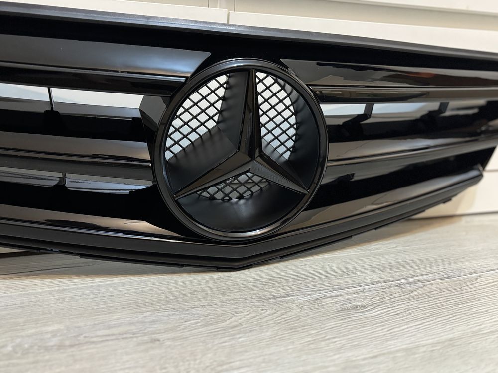 AMG маска решетка за Mercedes W204 C-class 2007-2014