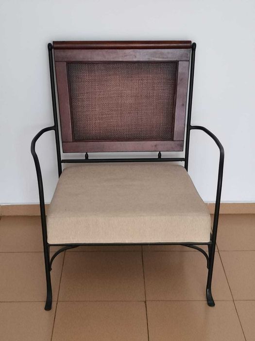 Комплект мебели гардероб, скринове и фотьойл