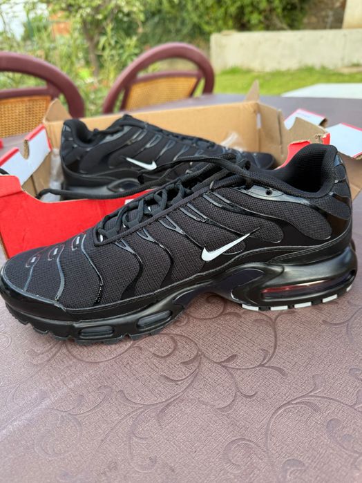 Обувки nike air max plus