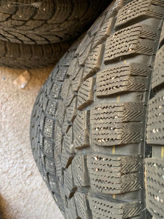 Продам резину лето и зиму