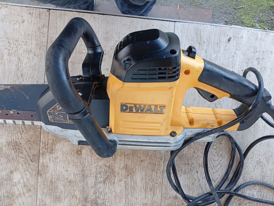 Aligator dewalt pentru BCA