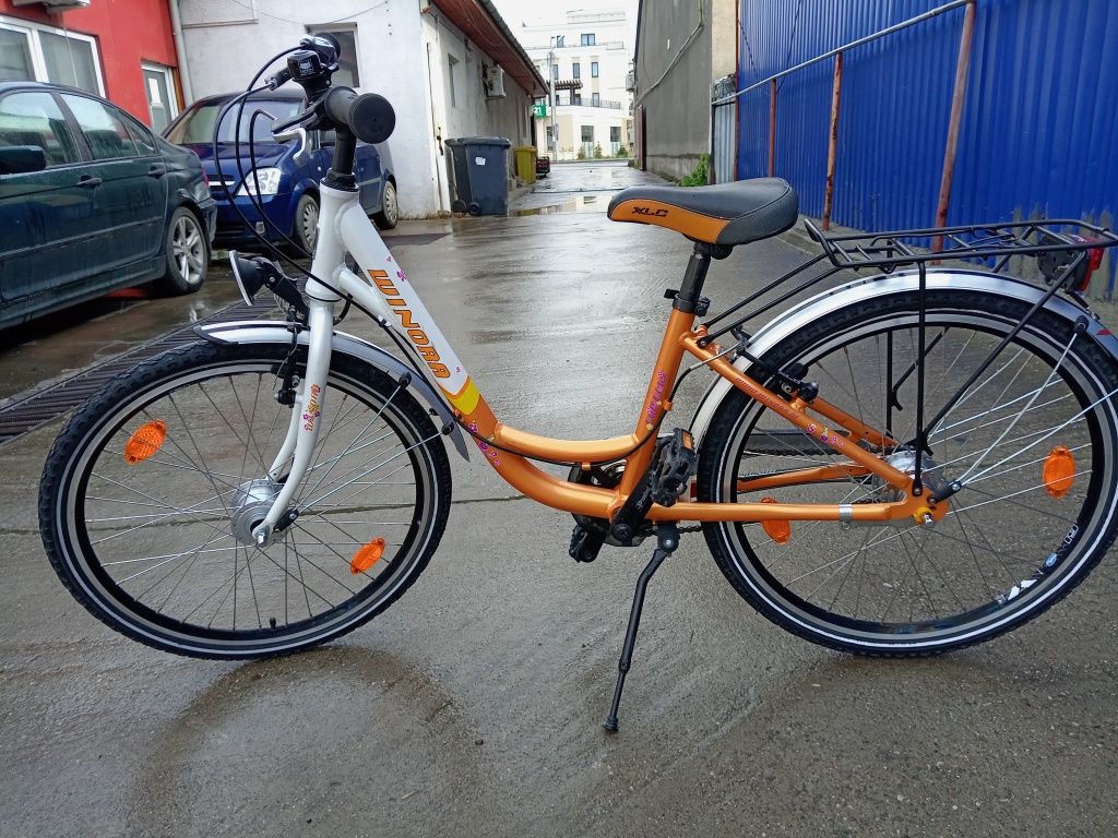 Vând bicicleta din aluminiu pentru copii