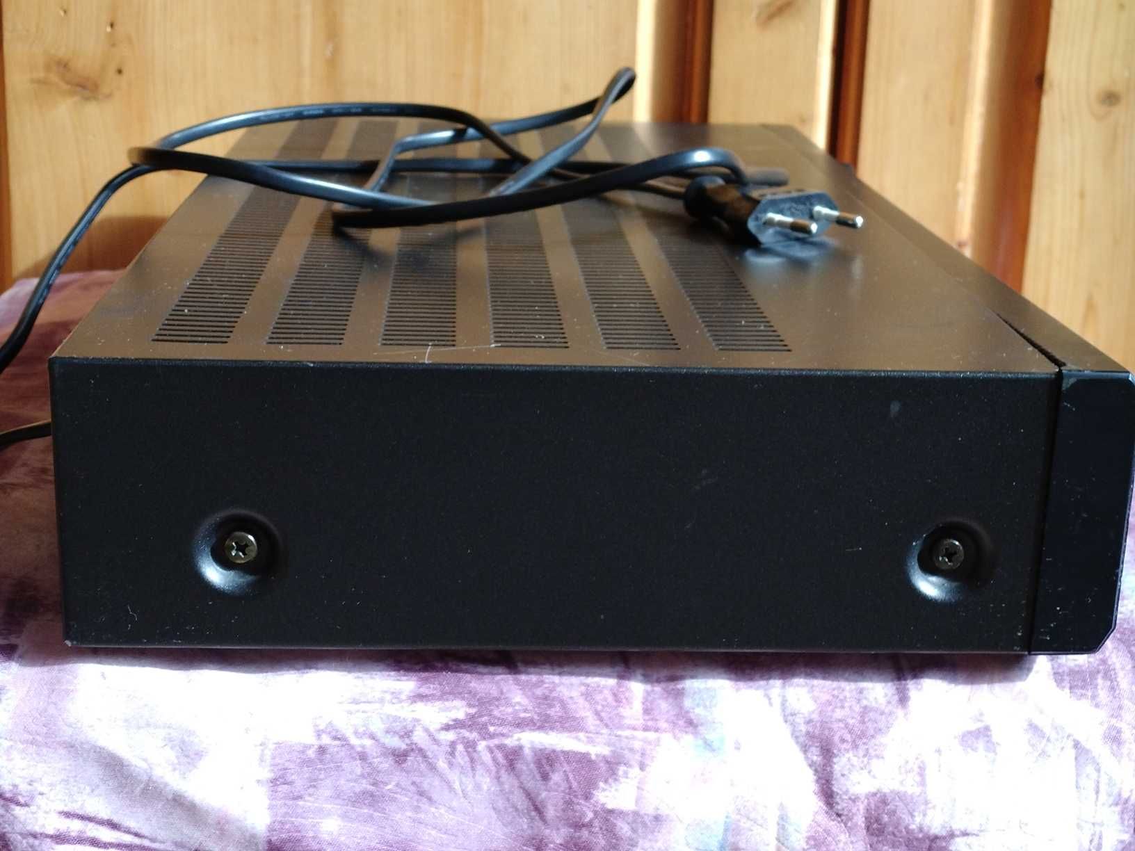 Усилвател Dual CV 6010