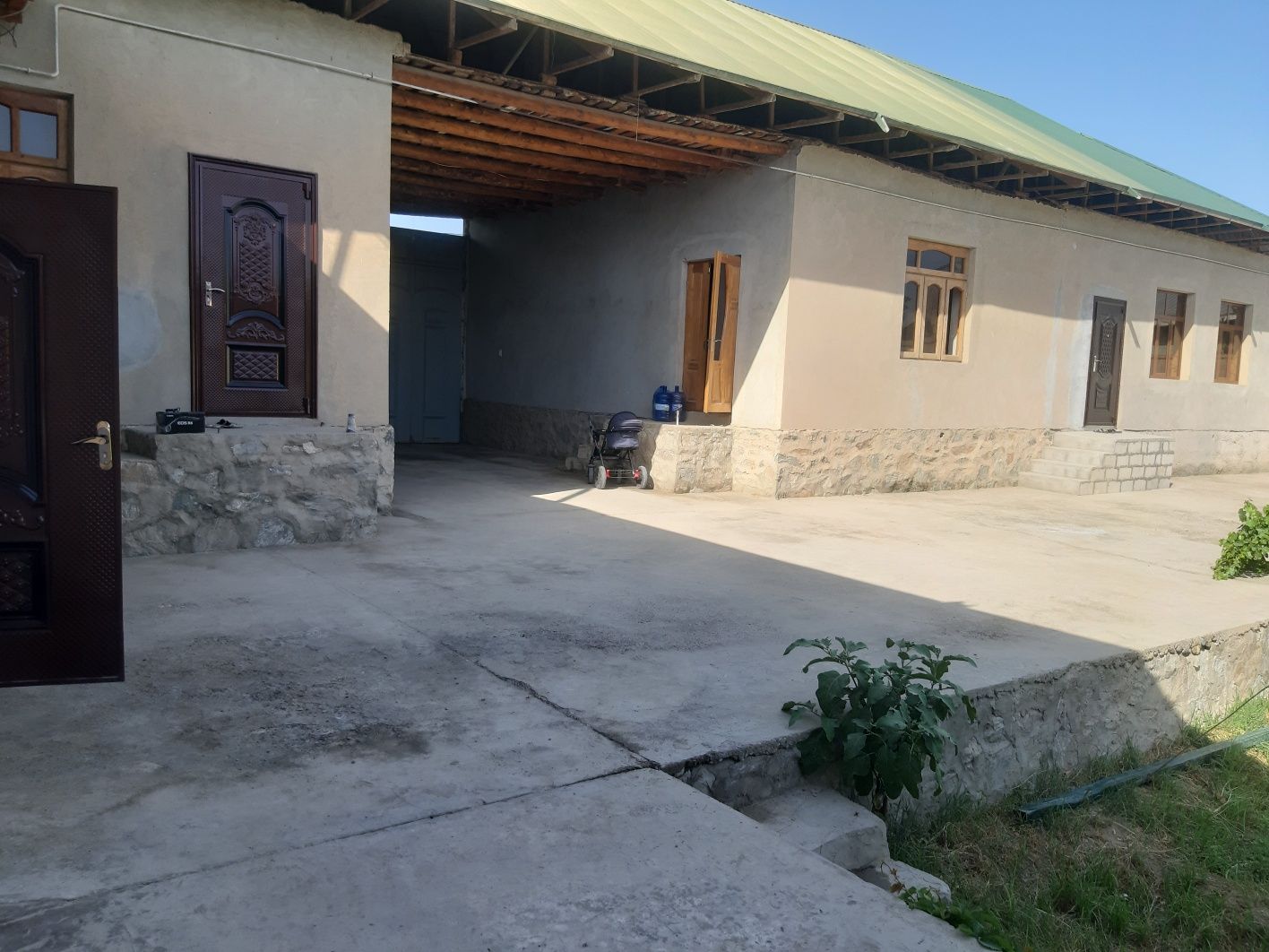 Narpay centerda 14 sotixli xovli sotiladi