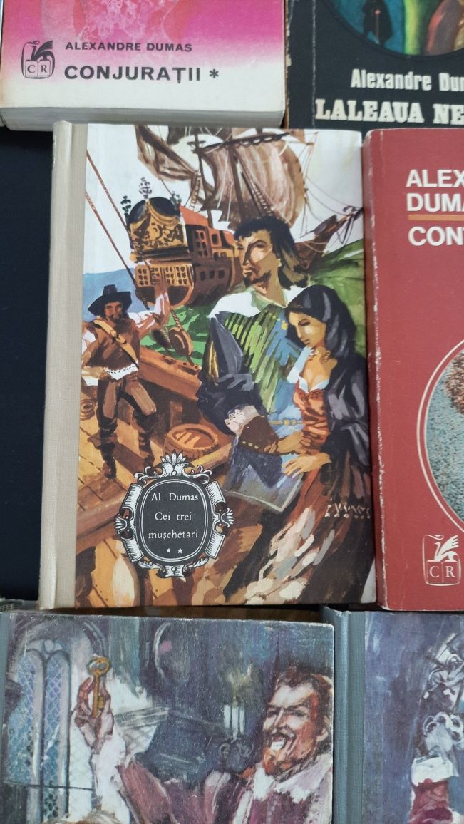 Cei trei muschetari de Alexandre DUMAS din 1969 volumul 1 si 2