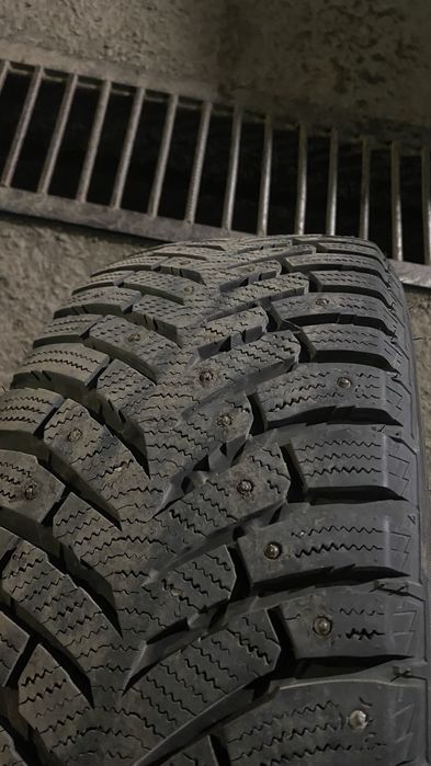 Шины 235/55/19 Одна штука