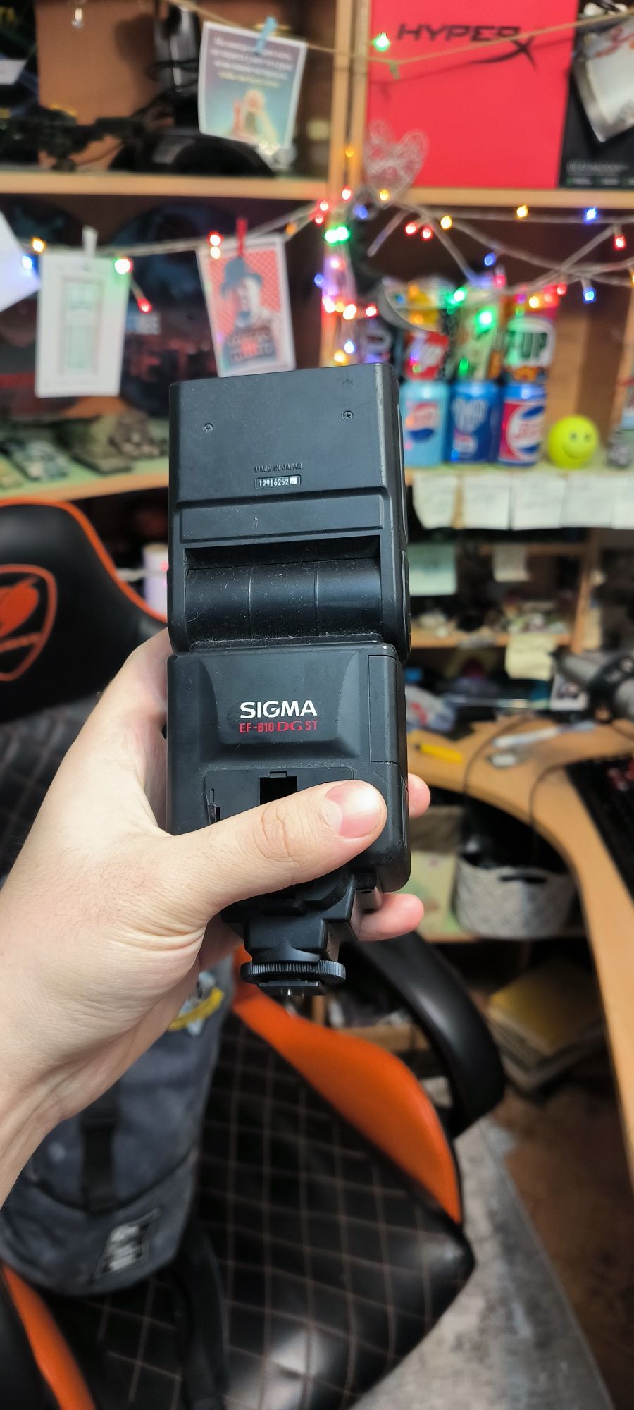 Вспышка sigma очень мощная