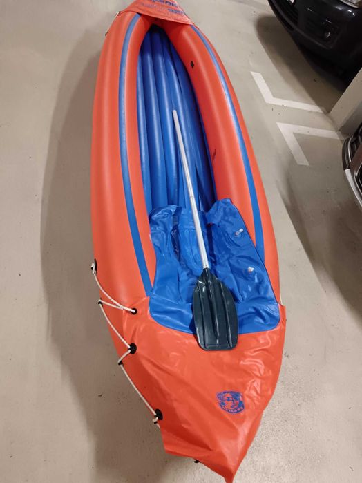 Kayak gonflabila