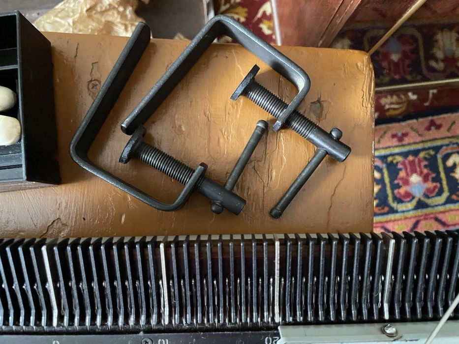 Вязальная машинка Нива 1