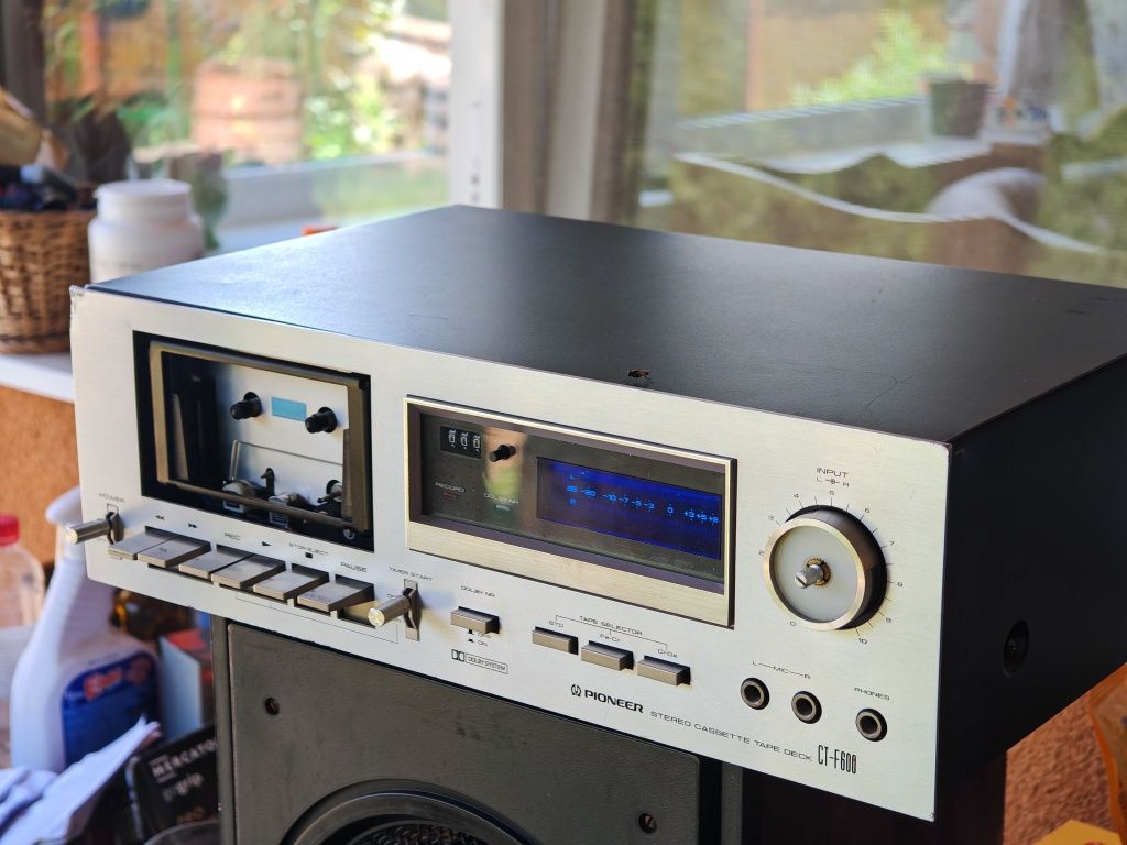 Vând deck casetă pioneer Blue line CT-F600 - partial funcțional