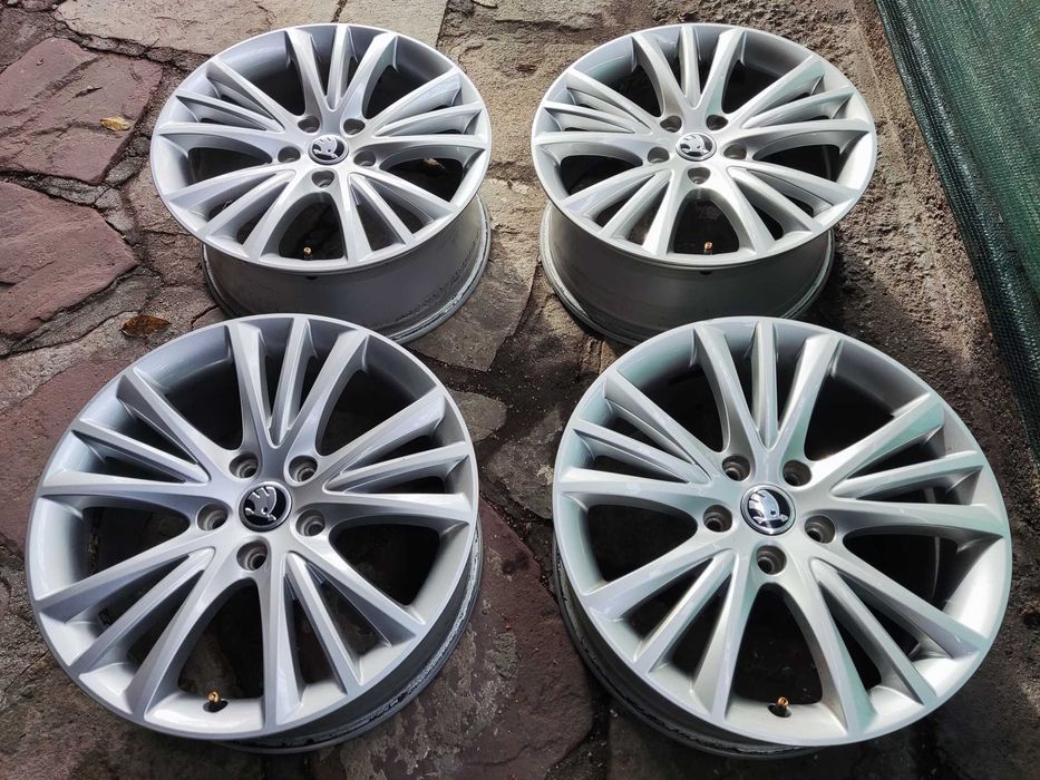 Skoda 5х112 - 17 цола - оригинални лети джанти Шкода ET46 5x112