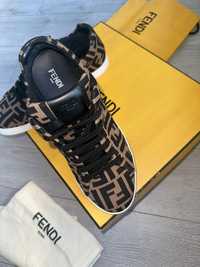 Adidași Fendi Originali