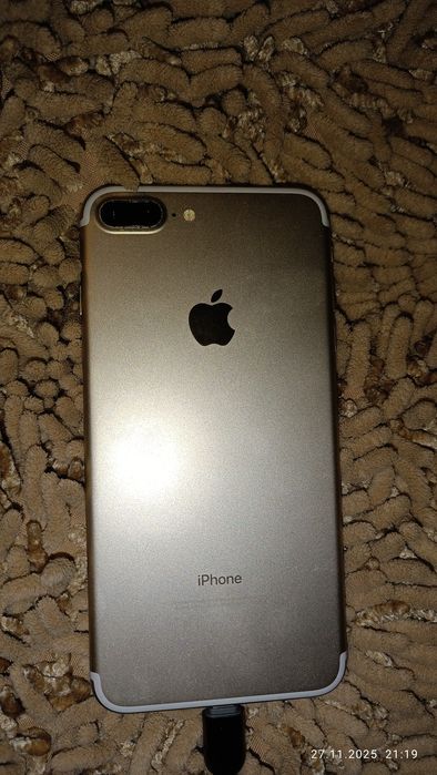 iPhone 7 Plus (32/3 ГБ)