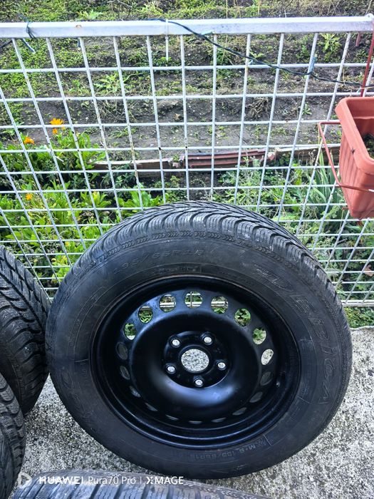 Зимни гуми с джанти 15