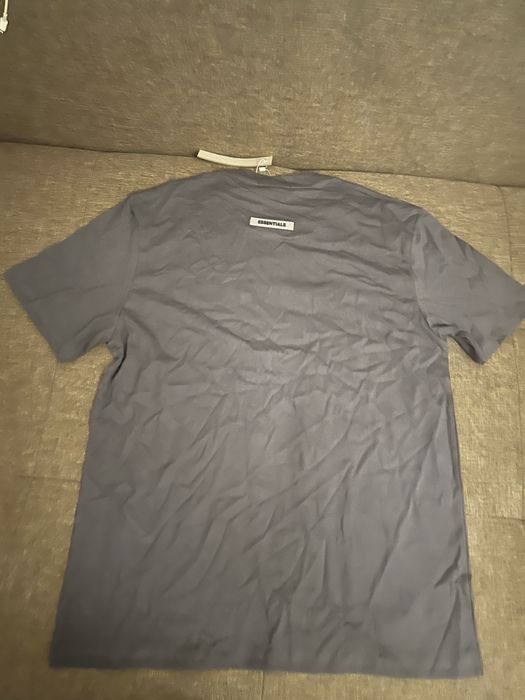 Tricou essentials