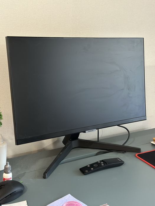 Монитор Samsung Smart M5 24” (S24AM506NI) — идеальное состояние