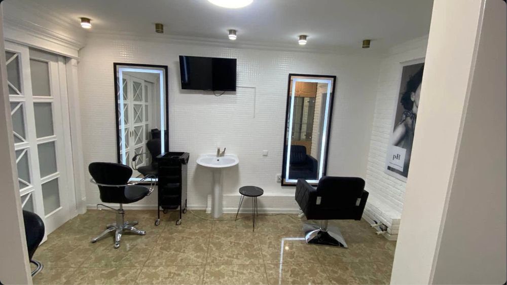 Сдам в аренду парикмахерские места