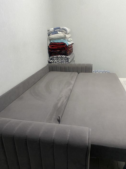 Продам диван в отличном состянии