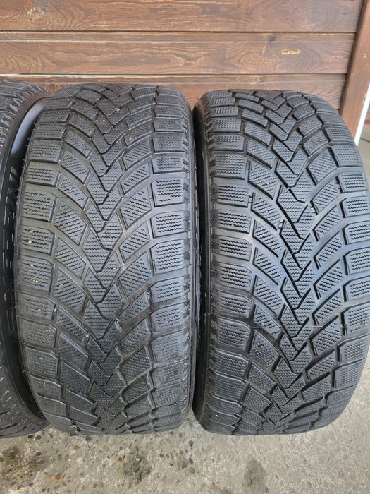 Set anvelope iarna 245 45 R18 Mazzini SnowLeopard ca noi