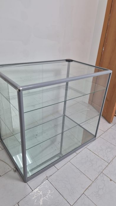 Стеклянная витрина 
5
Материал
ЛДСП
Ширина
200.0 см
Глубина
24.0 см
В