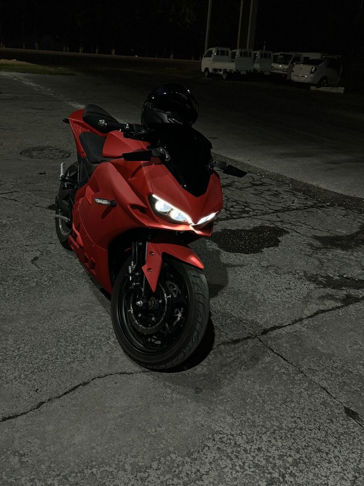 Электро мотоцикл Ducati panigale права не нужны