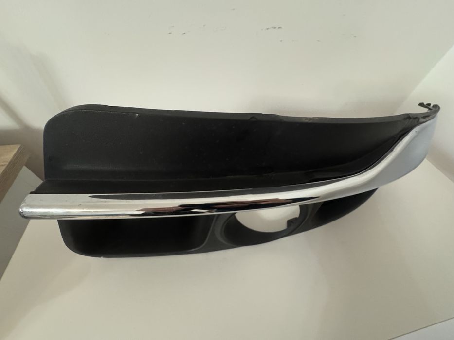 Ornament bara fata Renault Laguna III