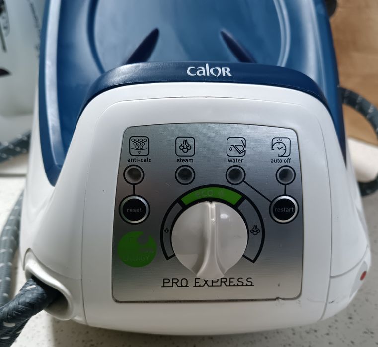 TEFAL pro expres turbo, 2200W, talpa antiderapanta, statie de calcat