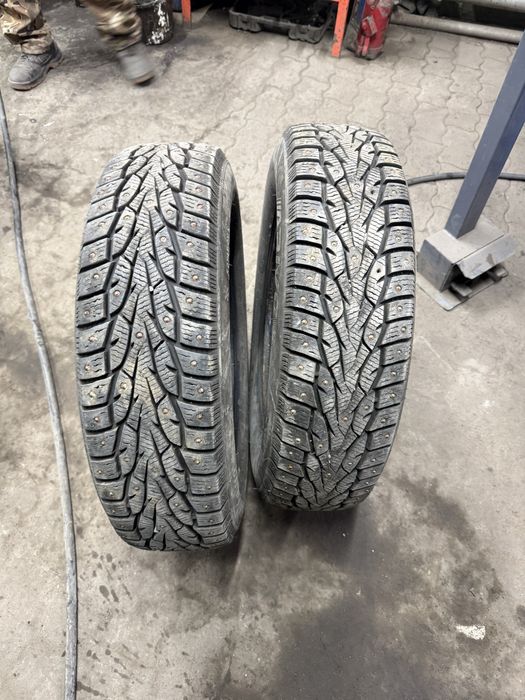 Продам 2 зимних балона ARIVO 185/75R16C