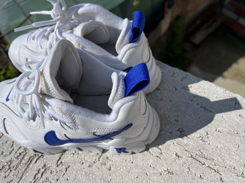 Nike Air Barrage Low 36