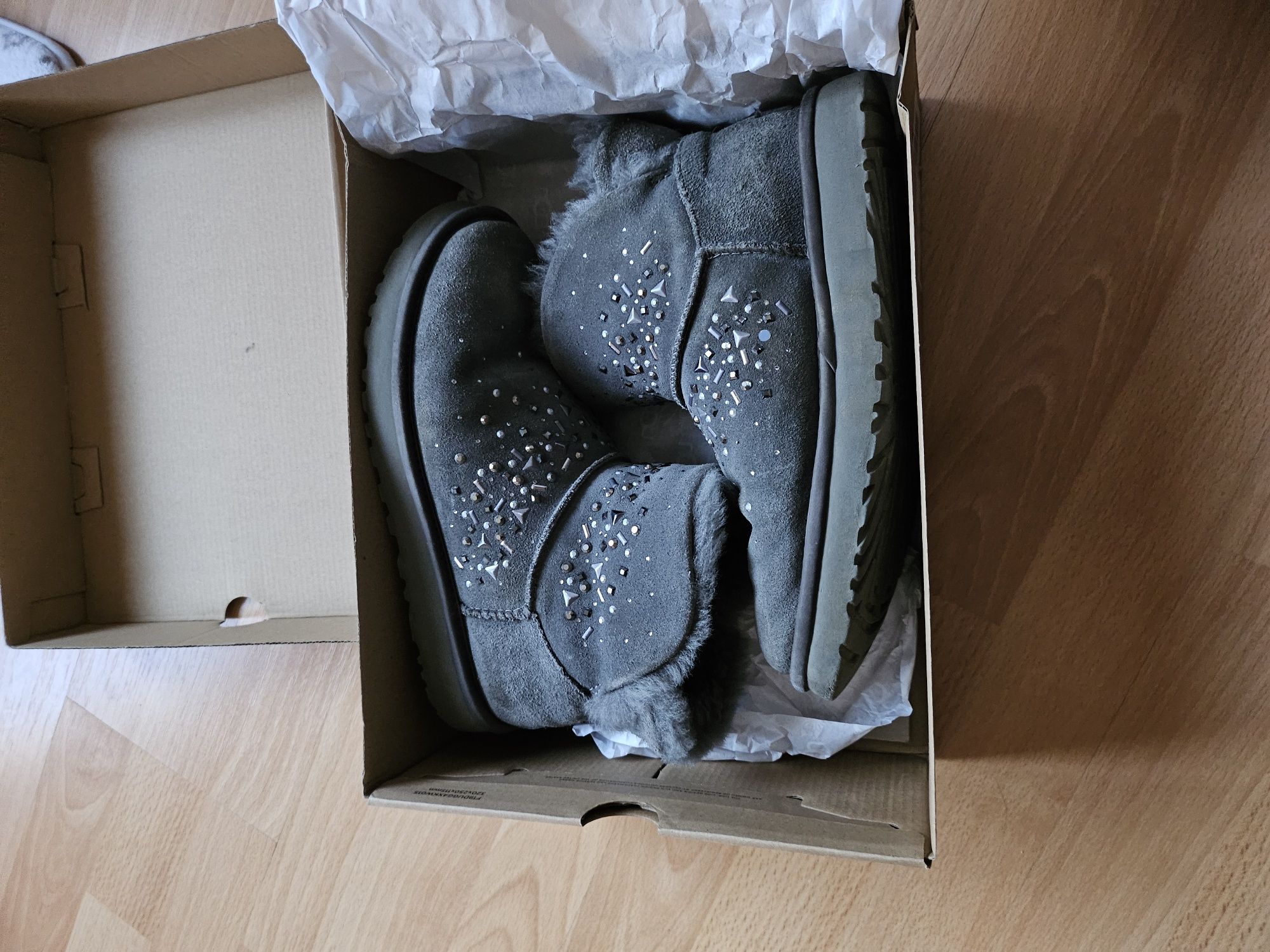 Дамски ботуши UGG