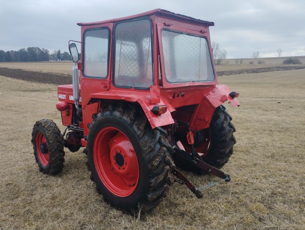 Tractor universal 445 DT