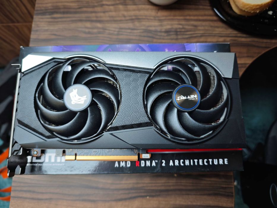 Saphire Radeon RX 6600 XT 8 GB Nitro+