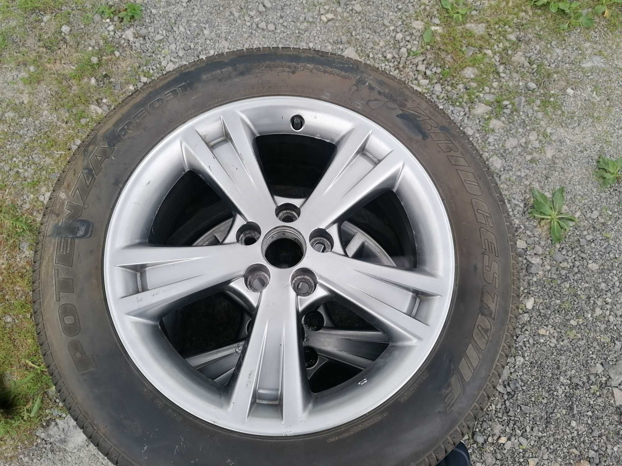 Продавам  оригинални лети джанти с гуми за LEXUS 235/55/18!