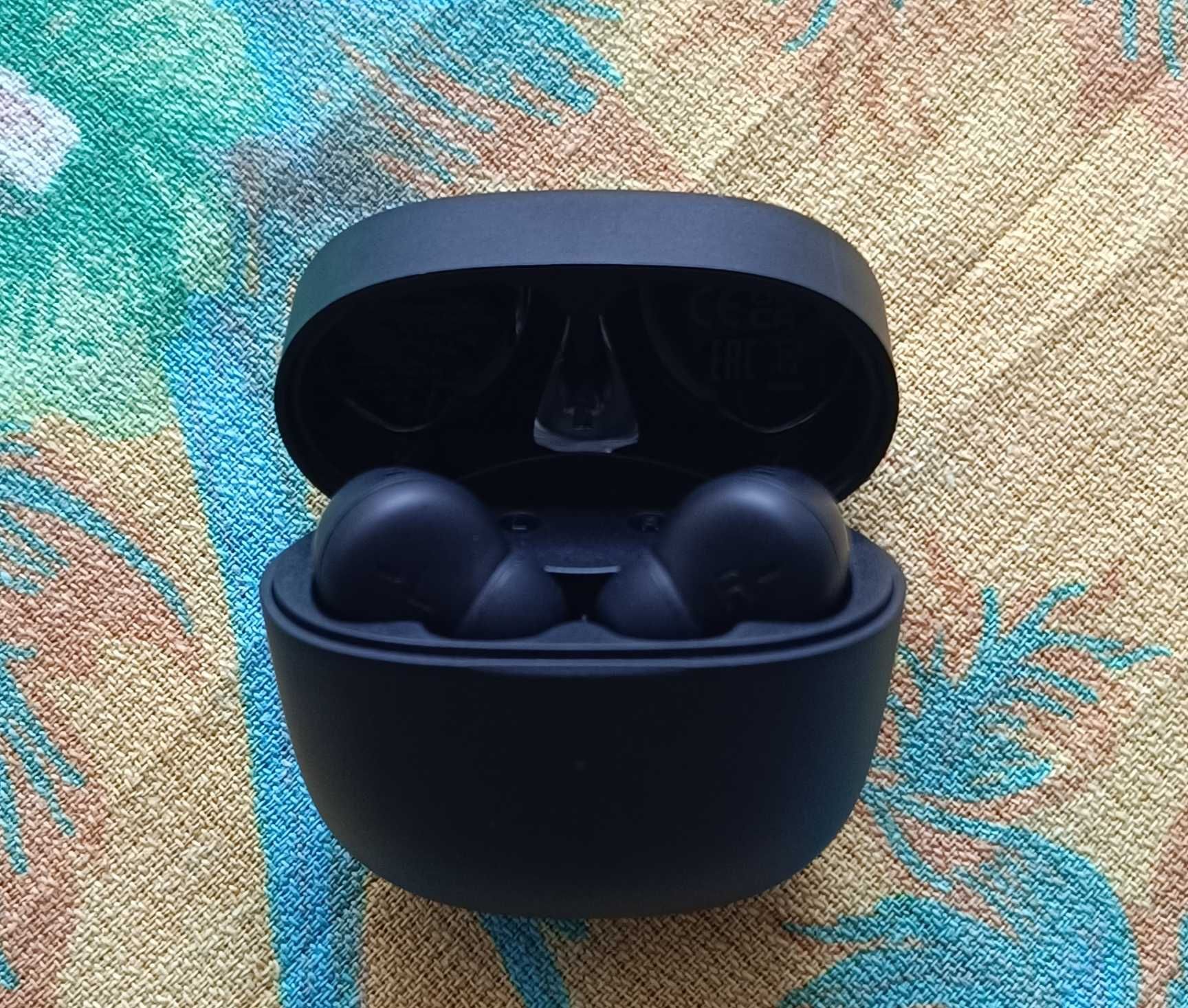 Безжични Bluetooth слушалки PHILIPS True Wireless Black. Нови.