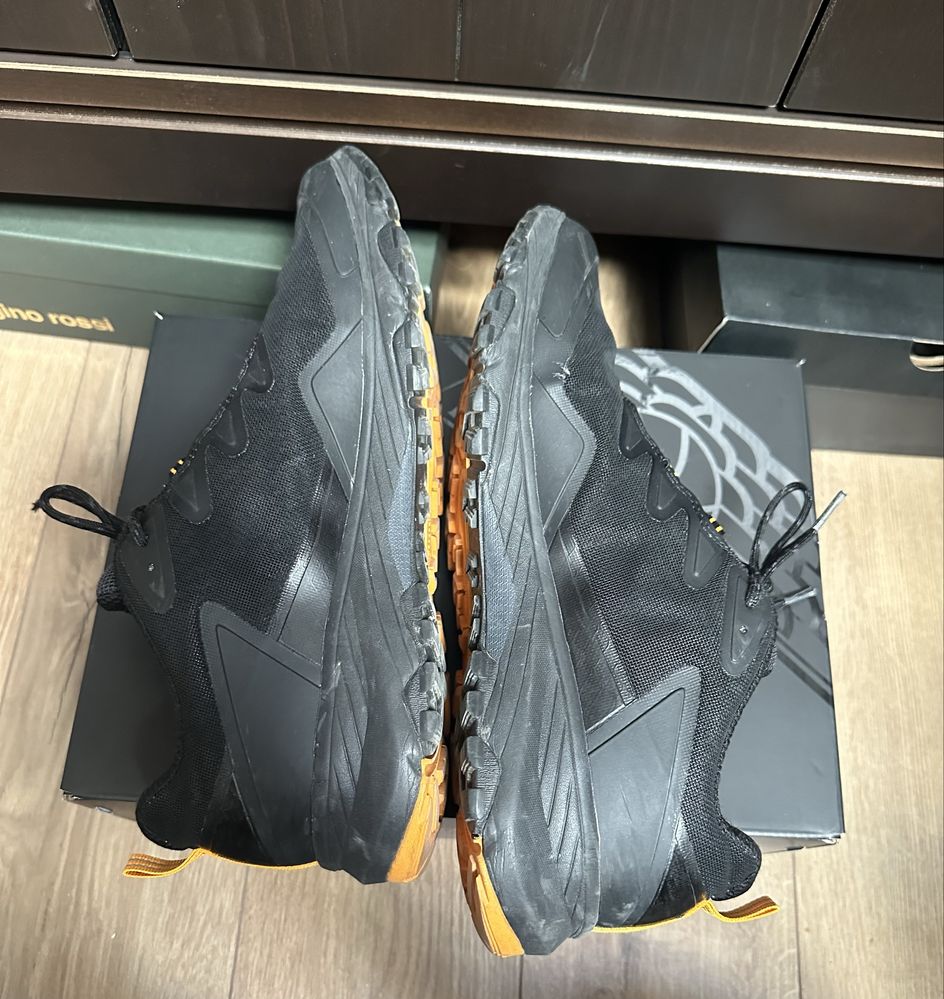 Маратонки The North Face, номер 46