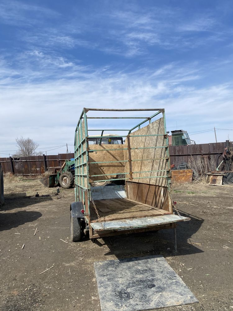 Легковой прицеп.