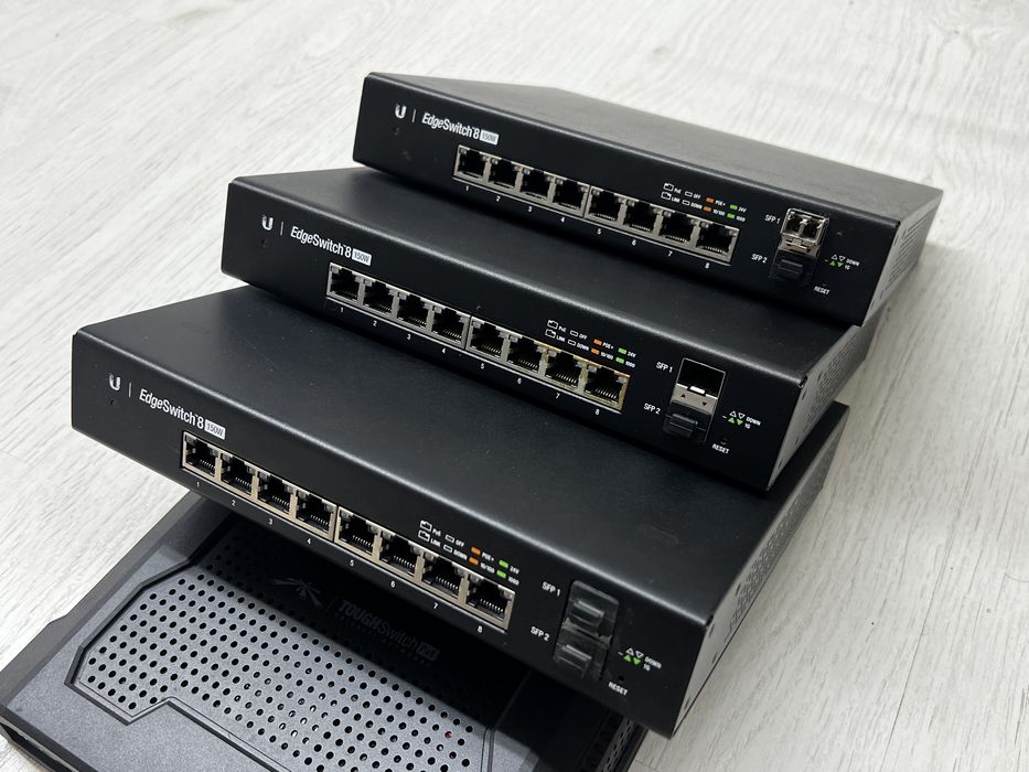 Switch Ubiquiti , EdgeSwitch POE 8 150W , ToughSwitch POE 8