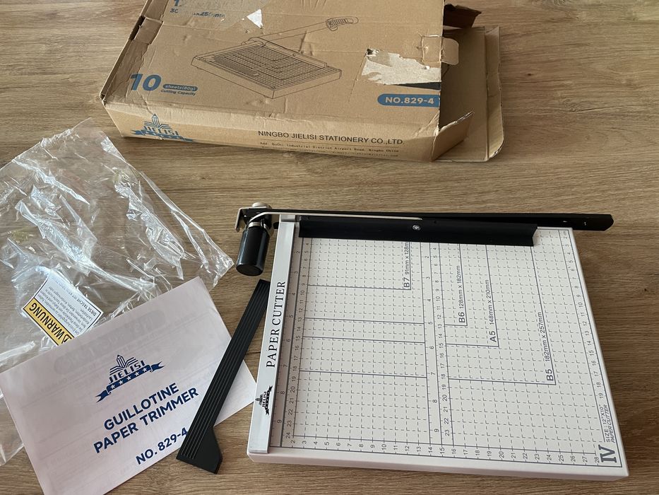 Ghilotina taiat hartie a4