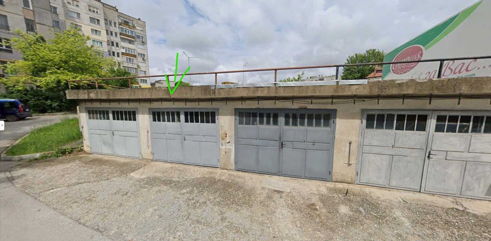 Давам гараж под наем