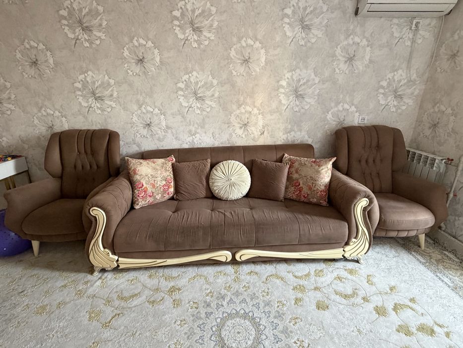 Диван с креслами