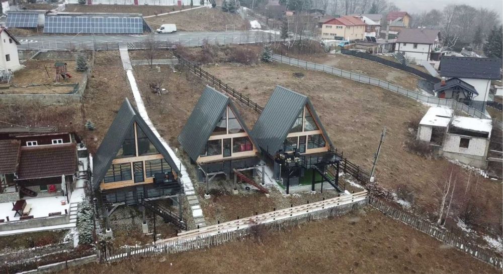 Vindem cabane tip  A frame