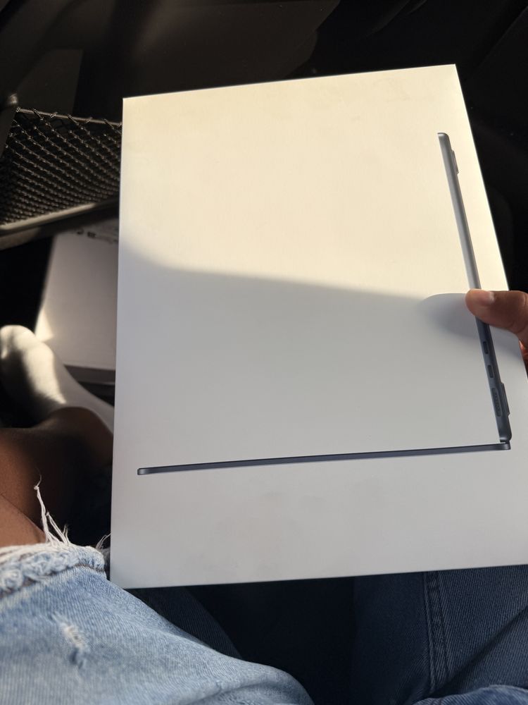 Macbook air M4  nou nout