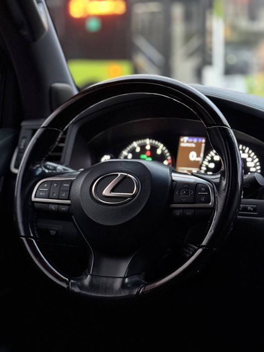В Продаже Lexus LX 570