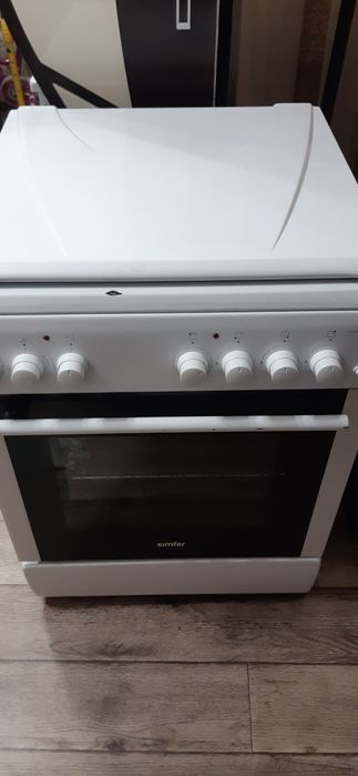 Продам газ плиту Simfer.