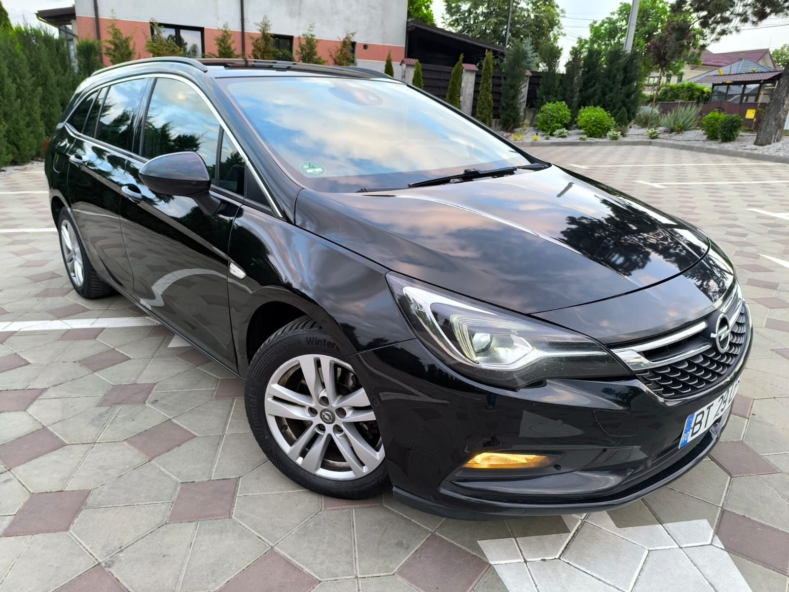 Vând Opel Astra K Sports Tourer+ an 2018, 100 kw, 136 CP, 1.6 automat