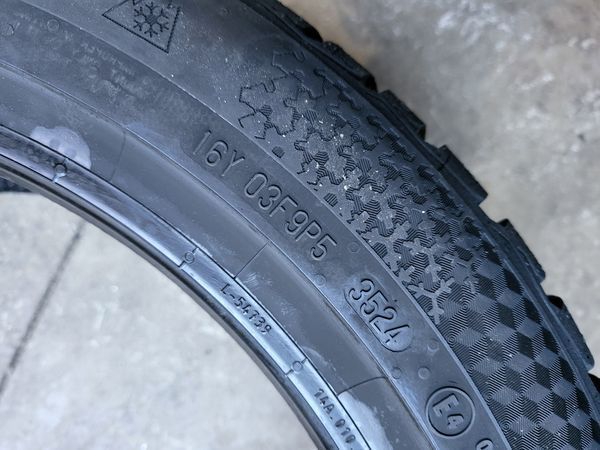 225/45/17 Continental 4бр