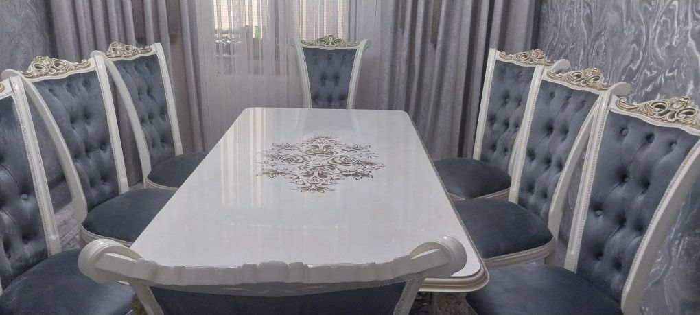 Стол и стулья 8/1