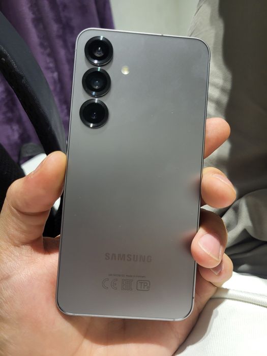 Samsung S25 12/256  2 kun ishlatilgan