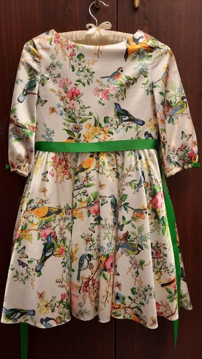 Платье на девочку 140-146