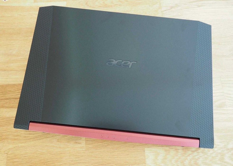 Vind laptop ACER NITRO defect